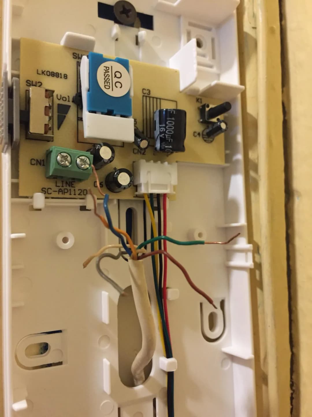 Jak podłączyć domofon 2-żyłowy: 7 kroków do udanej instalacji