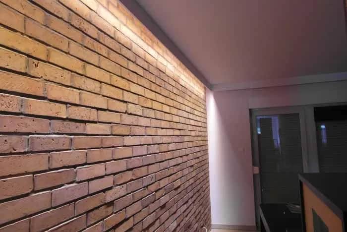 Oświetlenie ściany LED jak zrobić – proste kroki do efektownego wnętrza