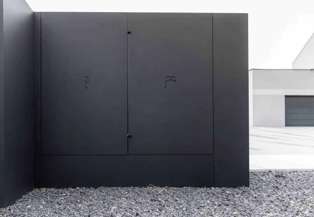 Jak zamaskować licznik gazu? Praktyczne sposoby na estetyczne ukrycie